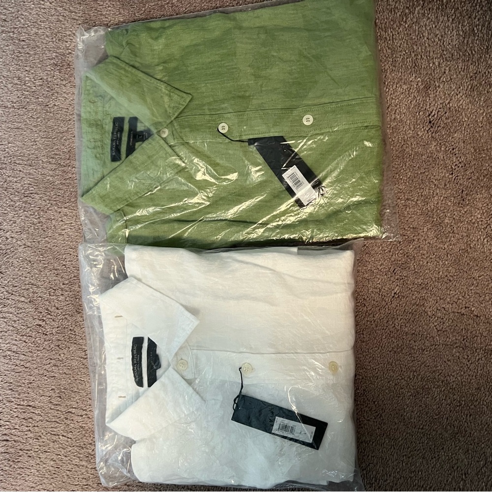 Banana Republic Casual Green and White 100% Linen Button-Down Shirts. Qty 2